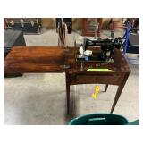 Singer sewing machine and accessories