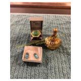 Ring, Earrings + lady Bell