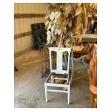 Chairs, lamps, tree