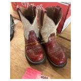 Ariat Women