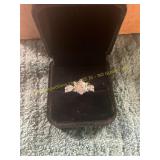 Unverified Size 6 Clear Gemstone Ring