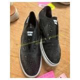Womens 9.5 Airwalk Sequin Slip Ons