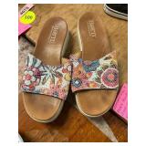 Womens Size 9 Born Benitez Platform Sandals