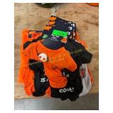 Assorted dog costumes, small/medium, goodie bags