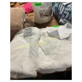 2ct Purely Indulgent Bath Towels