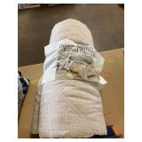 Berkshire Down Alternative Blanket 112x92in