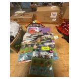 8ct. Treat Bag, 6ct. Sticker, 2ct. Makeup Kit
