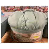 Casual living queen comforter set