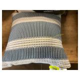 Decorative pillow
