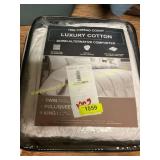Luxury cotton alternative comforter, king