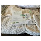 Avocado king coverlet set