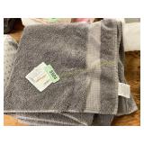 Purely indulgent towels, 2ct
