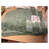 Purely indulgent bath towels, green, 2ct, stained