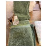 2ct GREEN Purely Indulgent Cotton bath towels