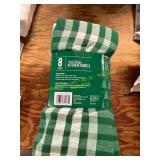 Town and Country Living Holiday Kitchen Towels (8)