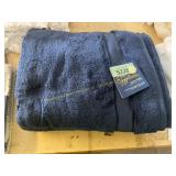 2ct Purely indulgent bath towels 30x58in