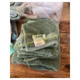 Ct 4 Sage Green Bath Set: Washcloth, Towels