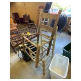 2 Wooden chair frame & magc heat