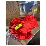 S red dress &happy birth day banner