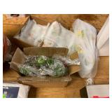 Fake tiny Plants & 3pk Mesh flower table runners
