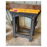 Folding saw horses