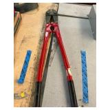 Bolt cutters