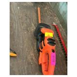 Black and decker hedge trimmer (no Battery)