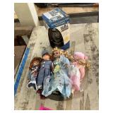 Dolls, Lantern