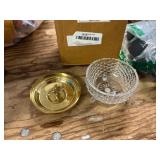 Needzo Ablution Glass Cup with Three Legs