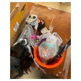 Hanging ghoul, spider rings, misc.