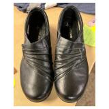 Womens Size 9 Eastland Slip On