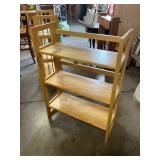 Folding book shelf