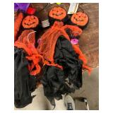 3ct Hanging Ghouls & 2ct Decorative Witch Legs