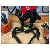 Black cat & large spider Decor