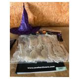5ct Plastic skeletons & purple lace witch hat