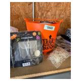 Trick or treat bucket, spider rings & misc