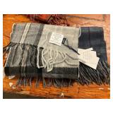 2ct NWT Cashmere Scarves