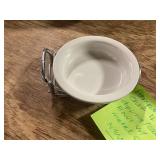 4in Pampered Chef Dipping/Sauce Bowl + Stand