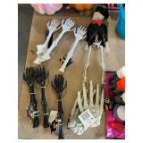 6 pairs Skeleton tongs, mini skeleton hands