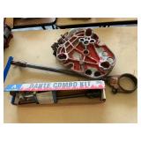 Pipe treading tools, gas valve