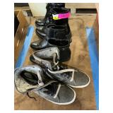 3ct. Assorted boots size 7?