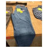 Lee Extreme 38x34 Straight Leg Jeans