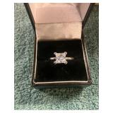 Unverified Womans Size 8 Fashion Ring