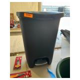 Glad trash can