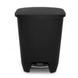 20 Gal Black Step-On Trash Can with Odor Lid (Crac