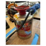 2 gallon sprayer