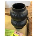 Ribbed Ceramic Double Bubble Vase