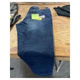 Mens IZOD 38x32 Straight Fit Jeans