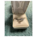 Ladies Size 7.5 Fashion Ring
