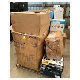 Misc pallet of assorted pool items